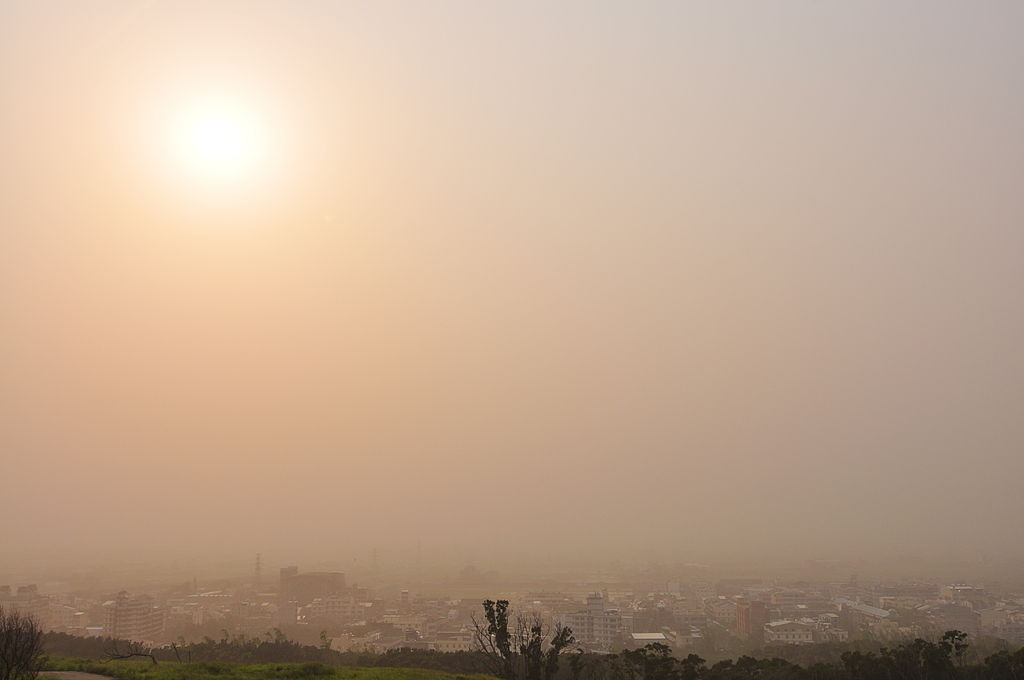 https://commons.wikimedia.org/wiki/File:Sandstorm_of_Longjing_Township_